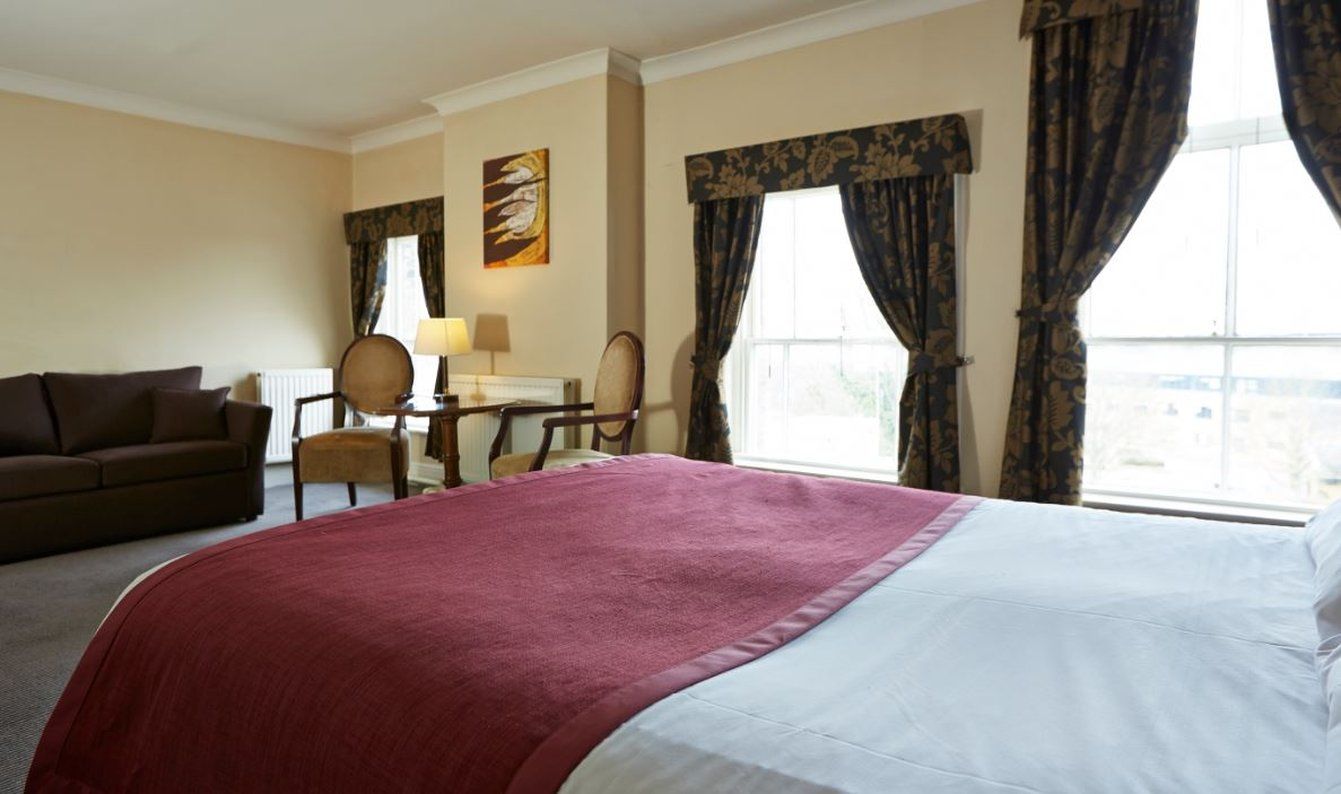 George Hotel By Greene King Inns Huntingdon Bagian luar foto